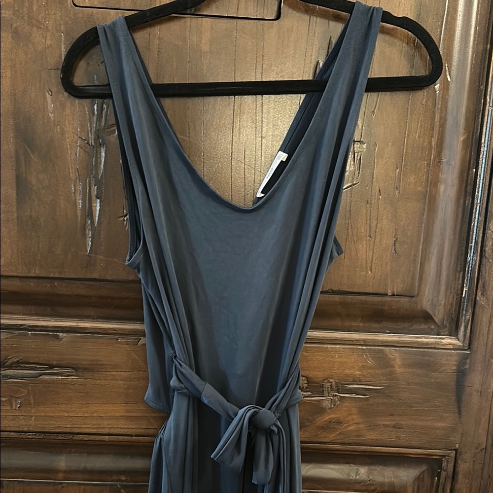 Blue Sleeveless Sheath Dress for Work - Picture 3 of 8
